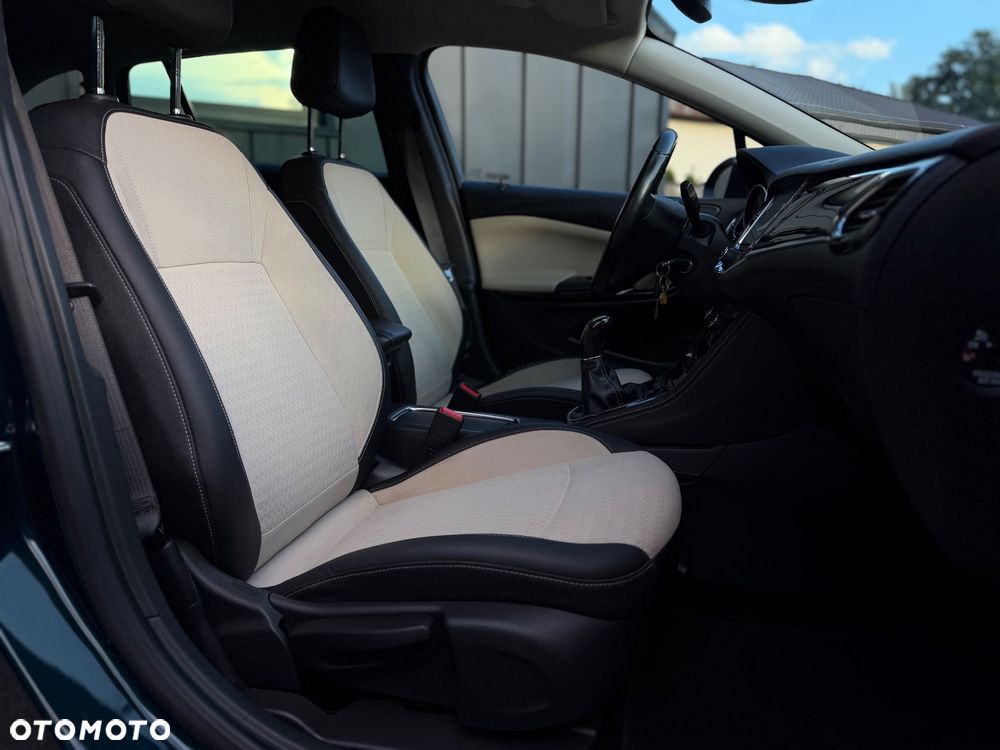 Opel Astra 1.4 Turbo Innovation - 35