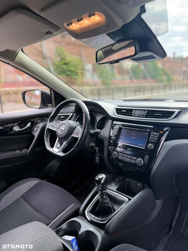 Nissan Qashqai 1.2 DIG-T N-Connecta EU6 - 18