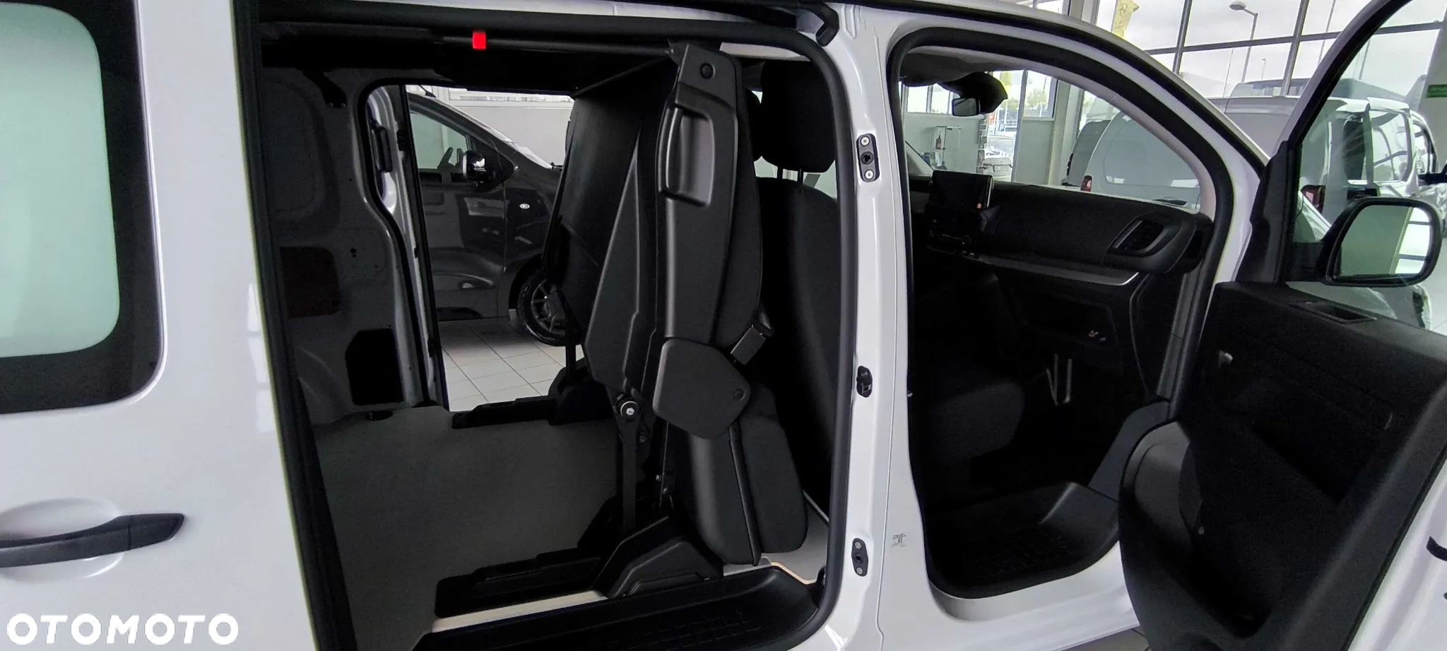Opel VIVARO ZAŁOGOWY 2,0 144 KM - 11