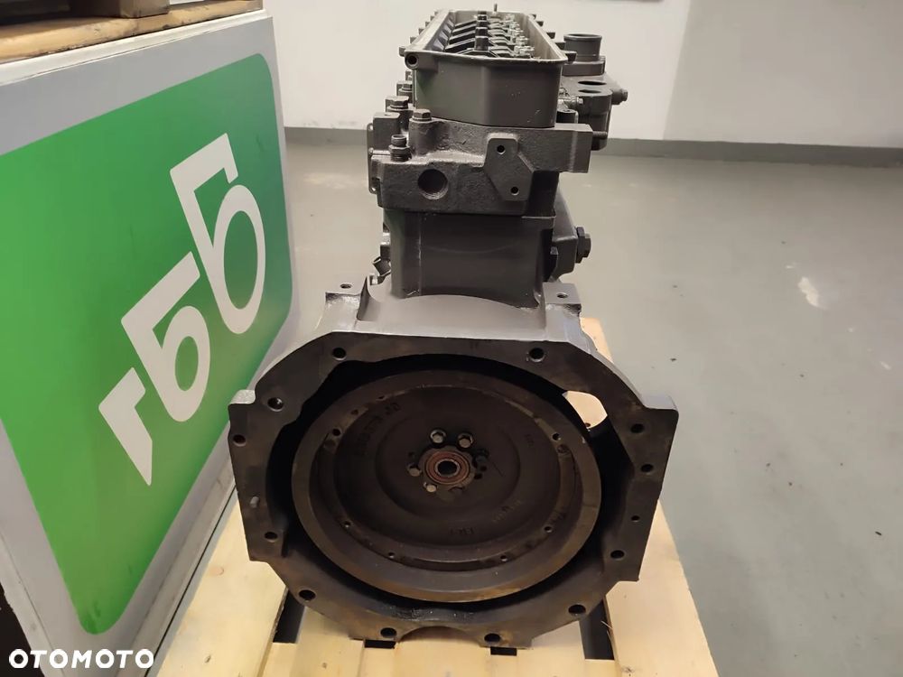 Słupek silnika JD6068 HRT - 12