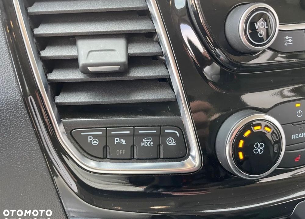 Ford Tourneo Custom 320 L2H1 VA Autm Titanium X - 25