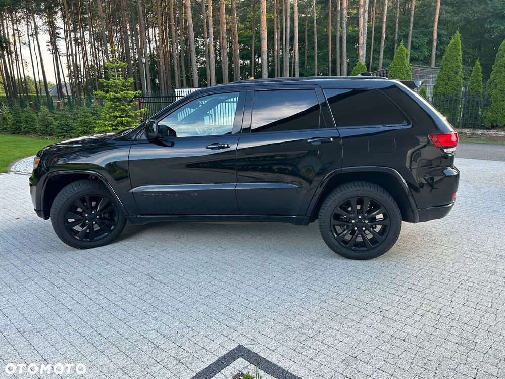 Jeep Grand Cherokee - 1