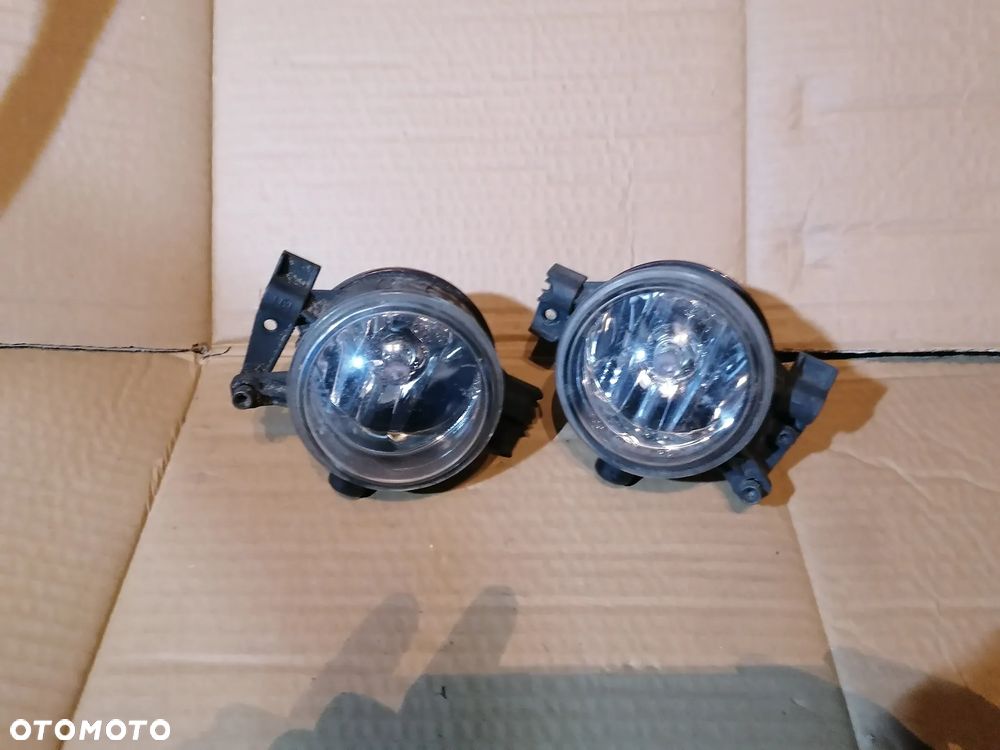 HALOGEN PRAWY LEWY MONDEO MK2 - 1