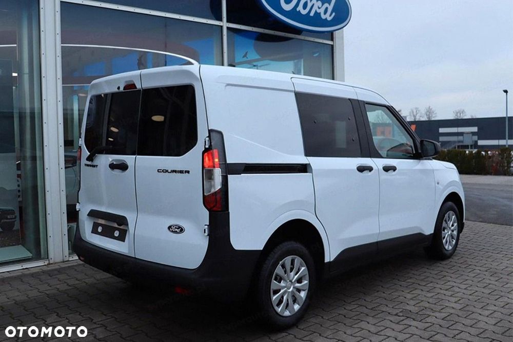 Ford Transit Courier - 5