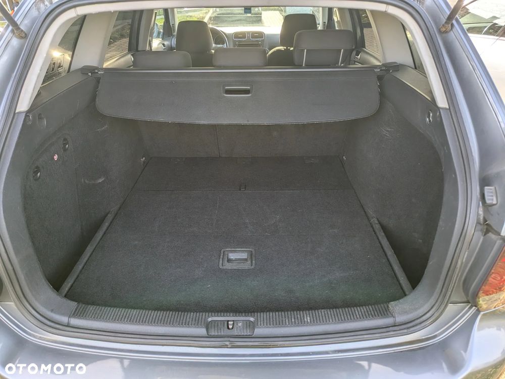 Volkswagen Golf 1.6 TDI DPF Comfortline - 21