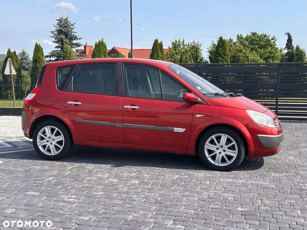 Renault Scenic 2.0 16V Avantage - 12