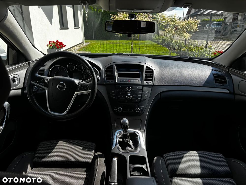 Opel Insignia 2.0 CDTI - 9