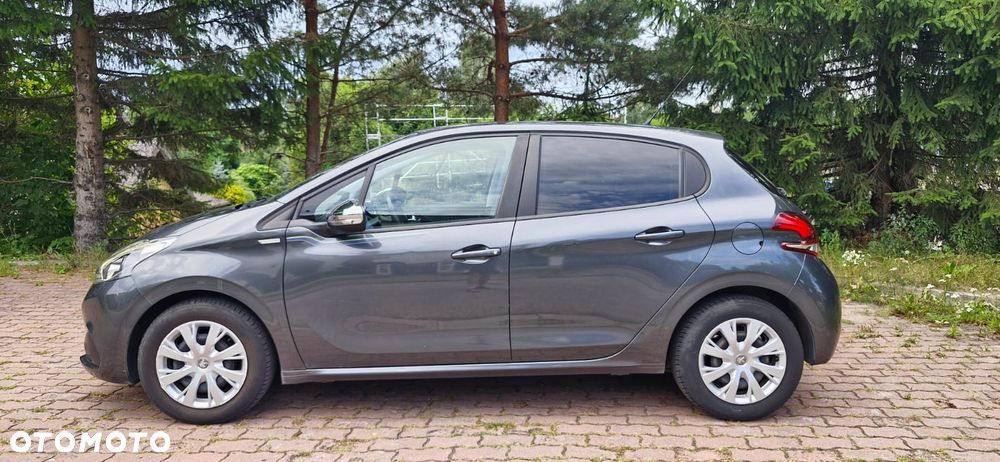 Peugeot 208 - 2