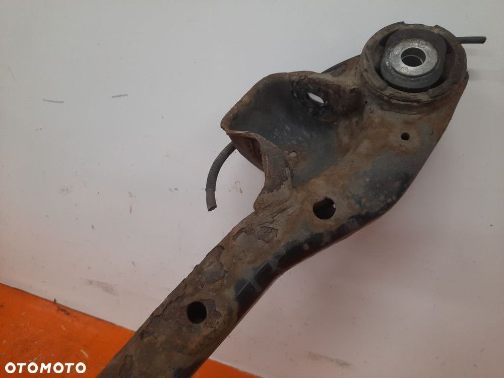 AUDI A4 B6 00-05 SEDAN SANKI BELKA ZAWIESZENIA TYŁ  ALT - 6