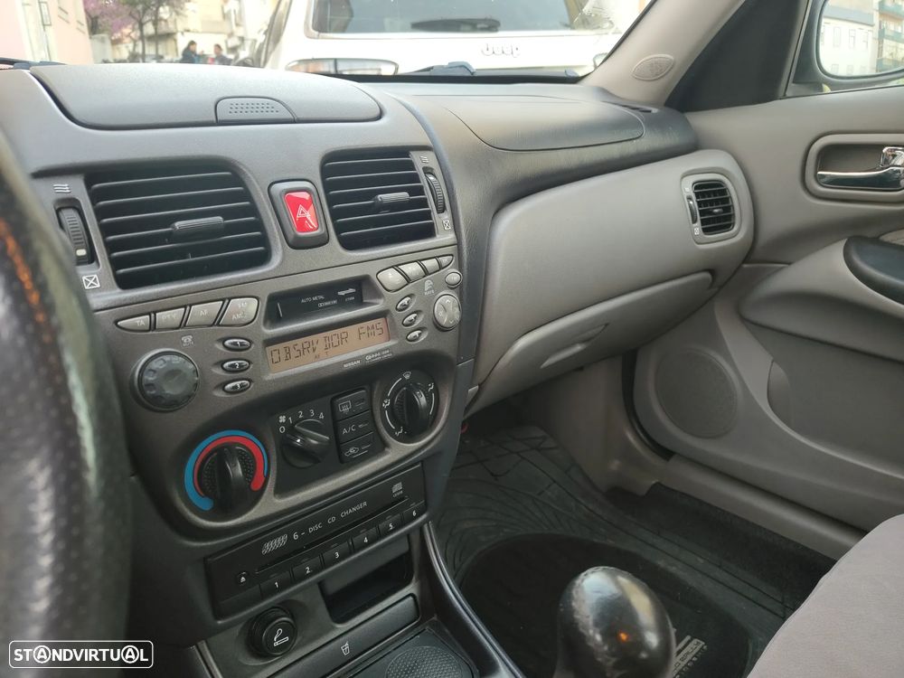 Nissan Almera 1.8 Luxury ABS+AC - 11