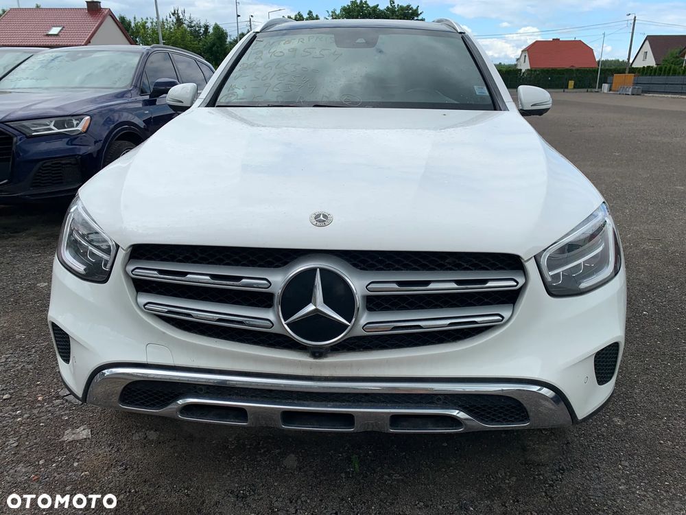 Mercedes-Benz GLC 300 4Matic 9G-TRONIC - 2