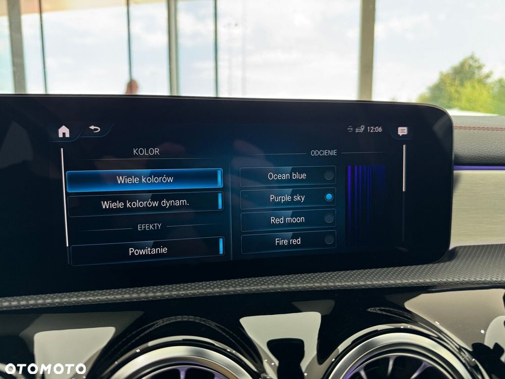 Mercedes-Benz CLA 250 E AMG Line 8G-DCT - 31