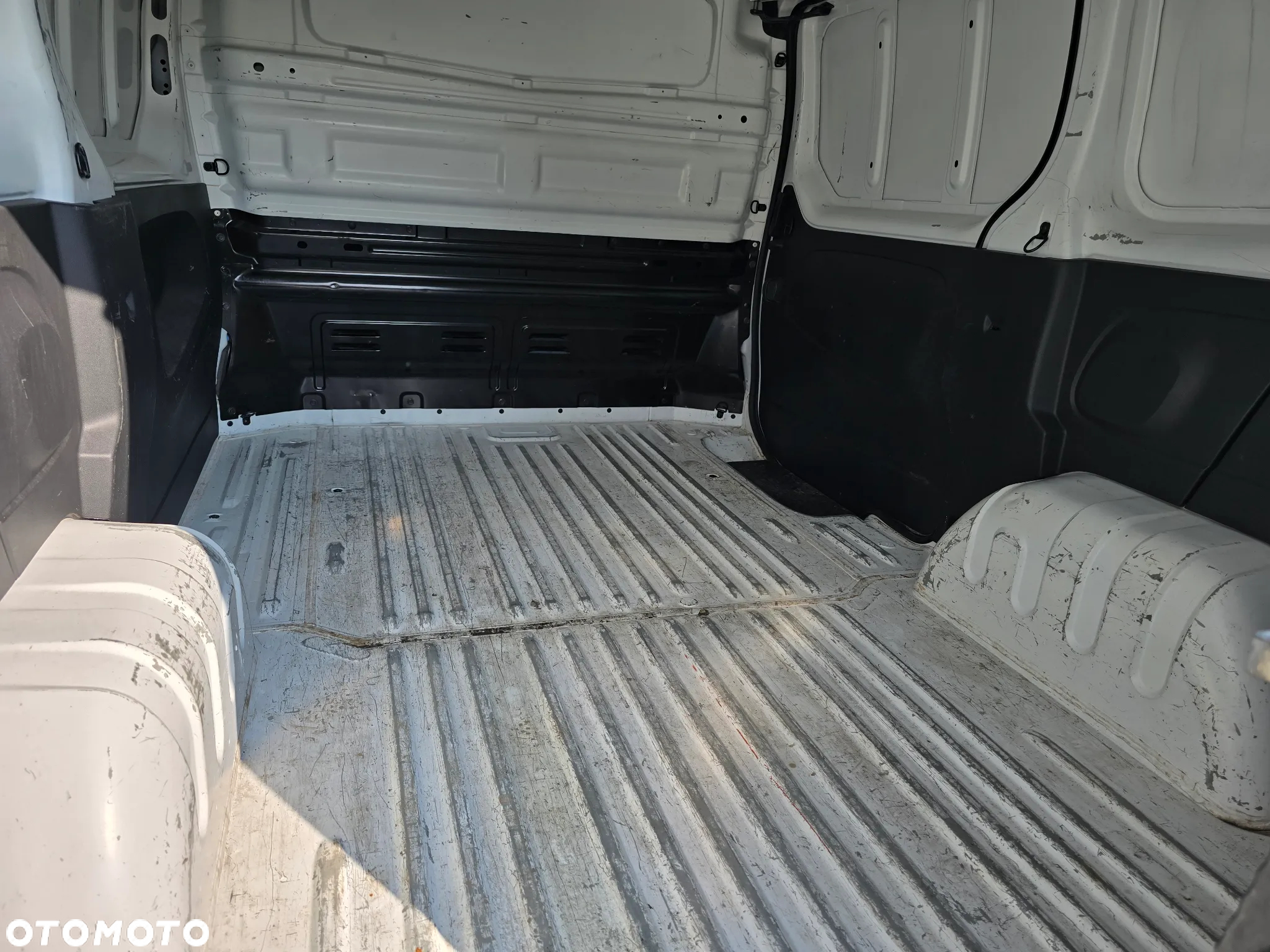 Renault Trafic - 8