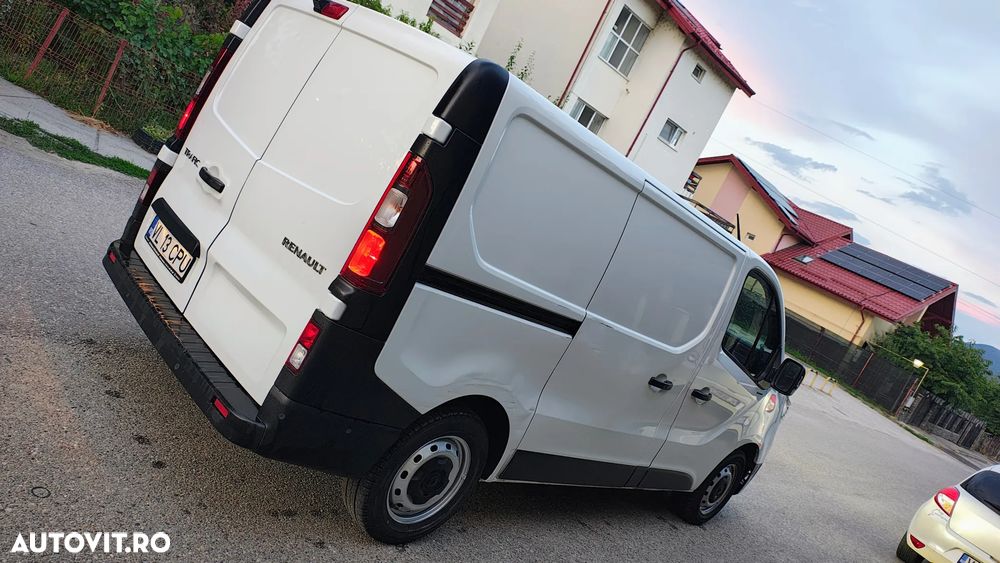 Renault Trafic - 6