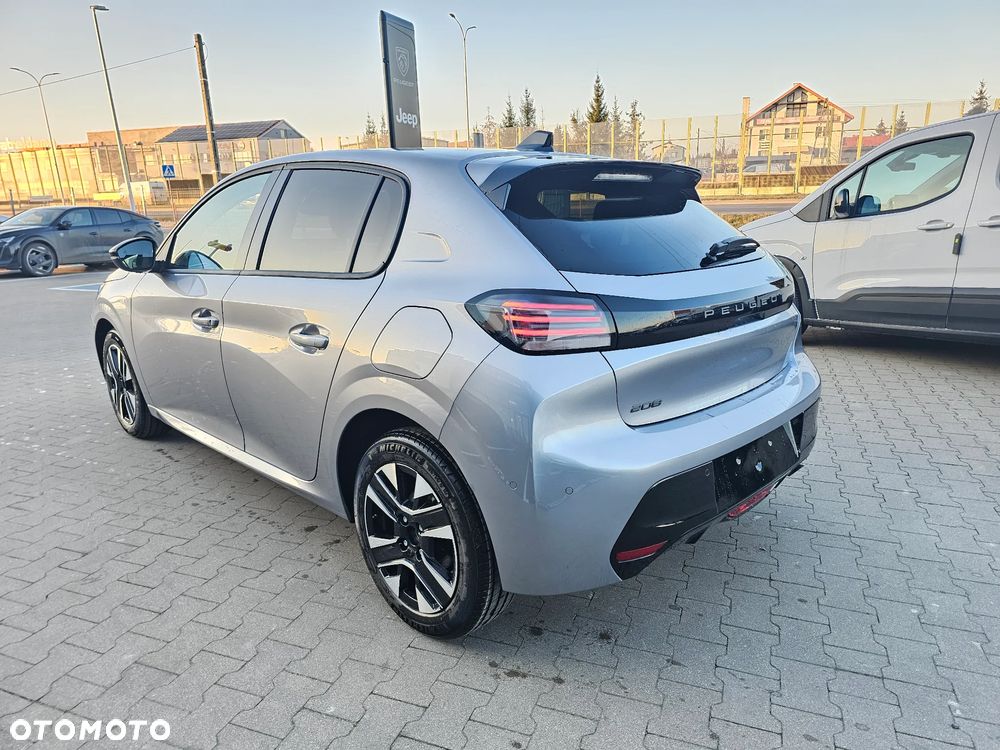 Peugeot 208 1.2 mHEV Allure - 6