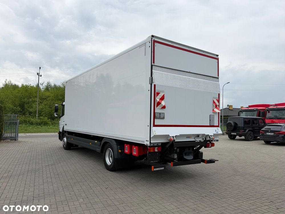 Mercedes-Benz ATEGO - 16