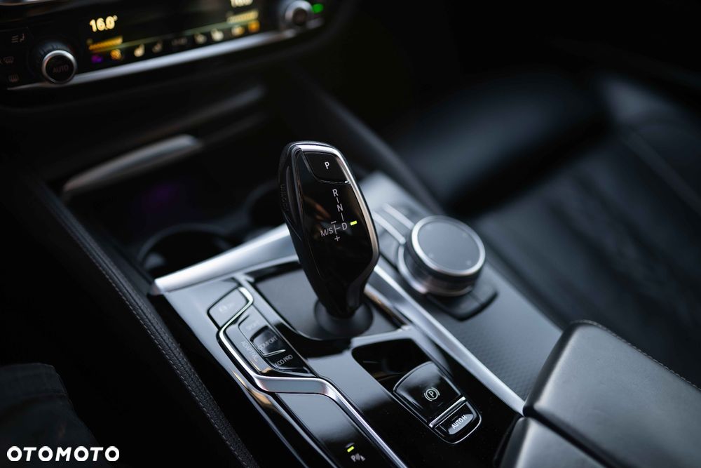 BMW Seria 5 - 13