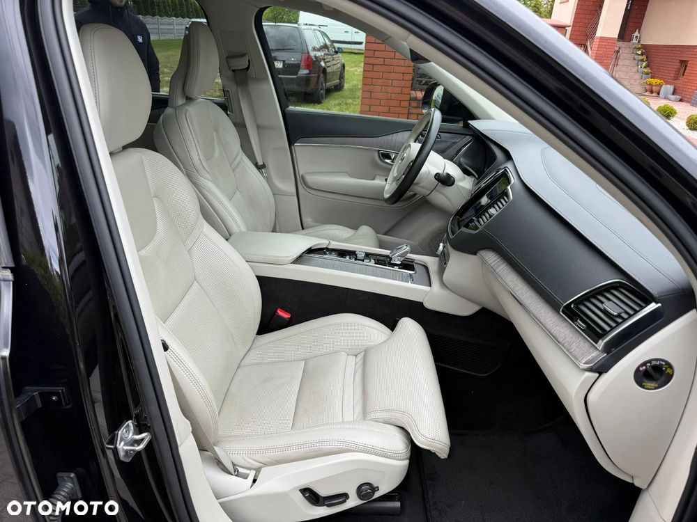 Volvo XC 90 D5 AWD Inscription 7os - 27