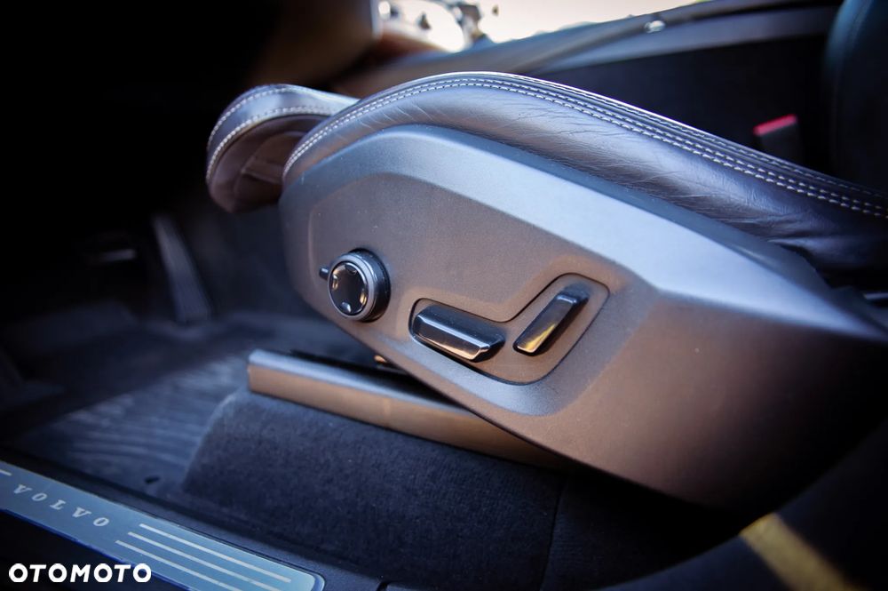 Volvo XC 90 T6 AWD Inscription 7os - 25
