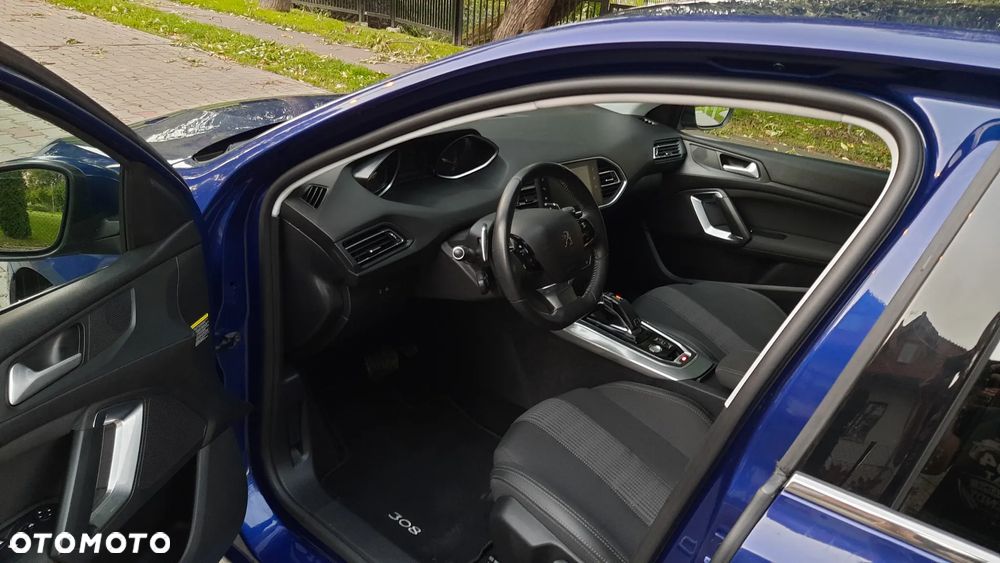 Peugeot 308 1.5 BlueHDi Active Pack Business S&S EAT8 - 20