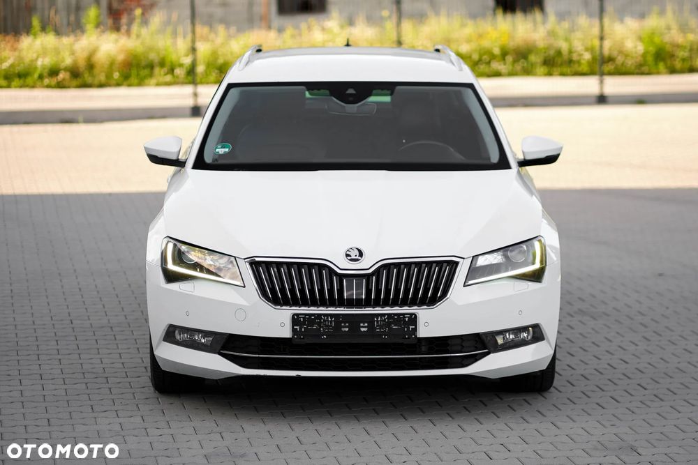 Skoda Superb 2.0 TDI Sportline DSG - 7