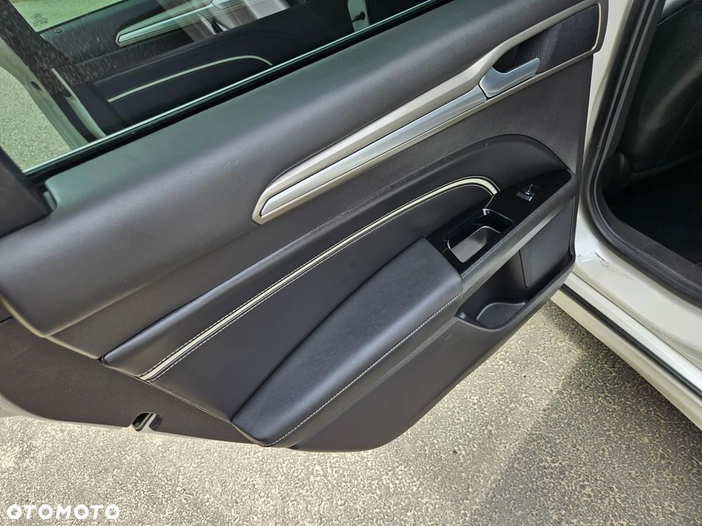 Ford Mondeo - 21