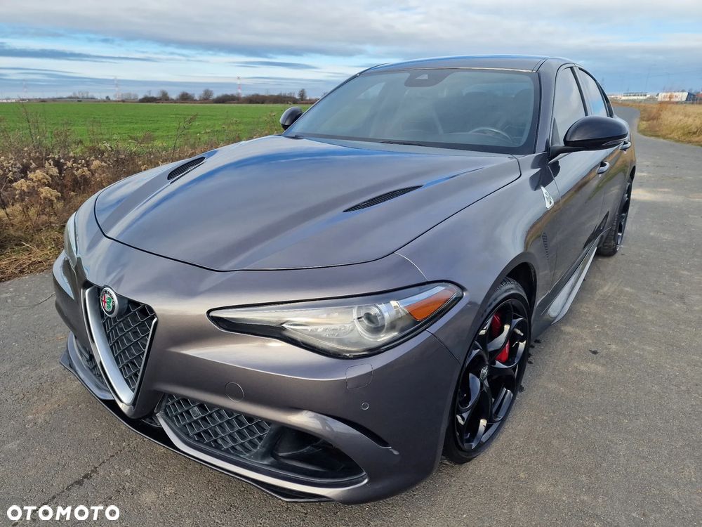 Alfa Romeo Giulia 2.9 V6 Bi-Turbo AT8 Quadrifoglio - 15