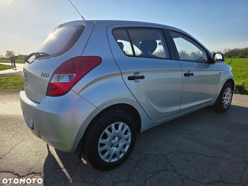Hyundai i20 - 12