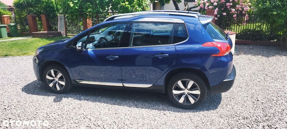 Peugeot 2008 PureTech 110 Style - 16