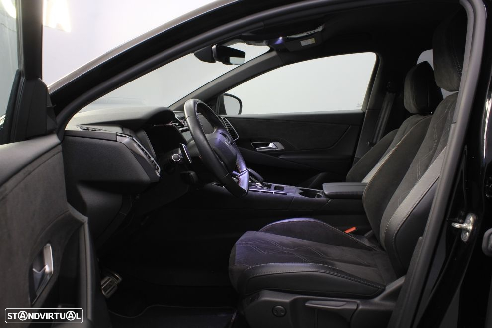 DS DS7 Crossback E-Tense Performance Line EAT8 - 26