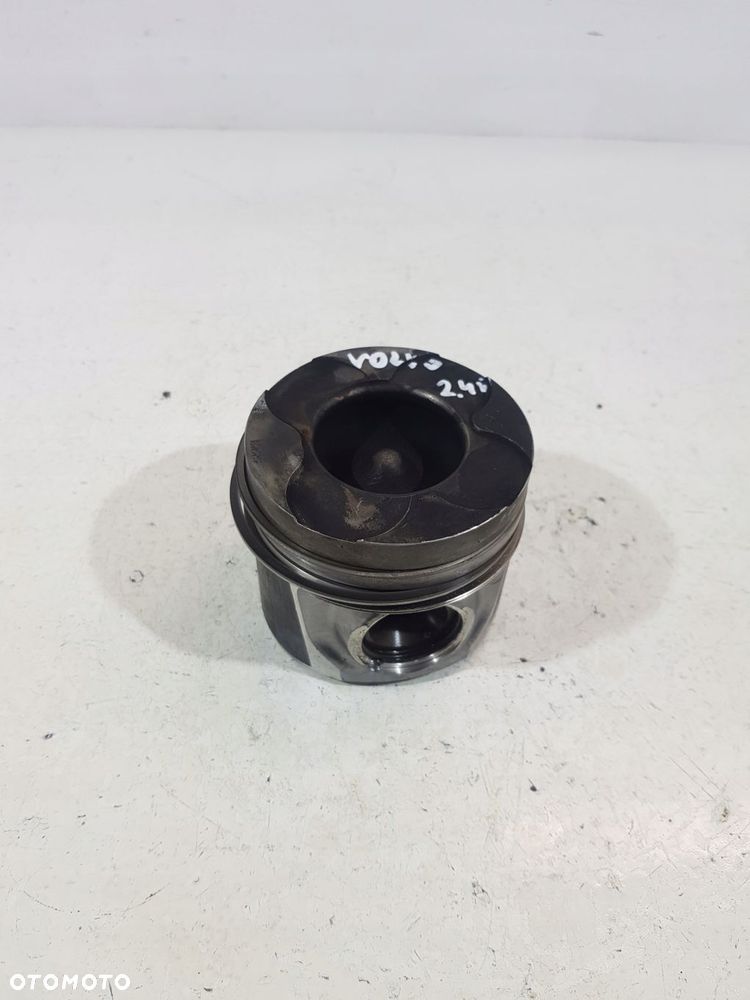tłok 81l123 volvo v70 xc60 xc70 s60 s80 2.4d d5244t12 - 1