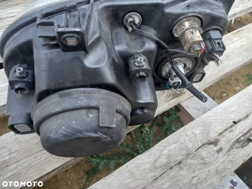 CHRYSLER 300C LAMPA PRZEDNIA PRAWA LEWA XENON - 10