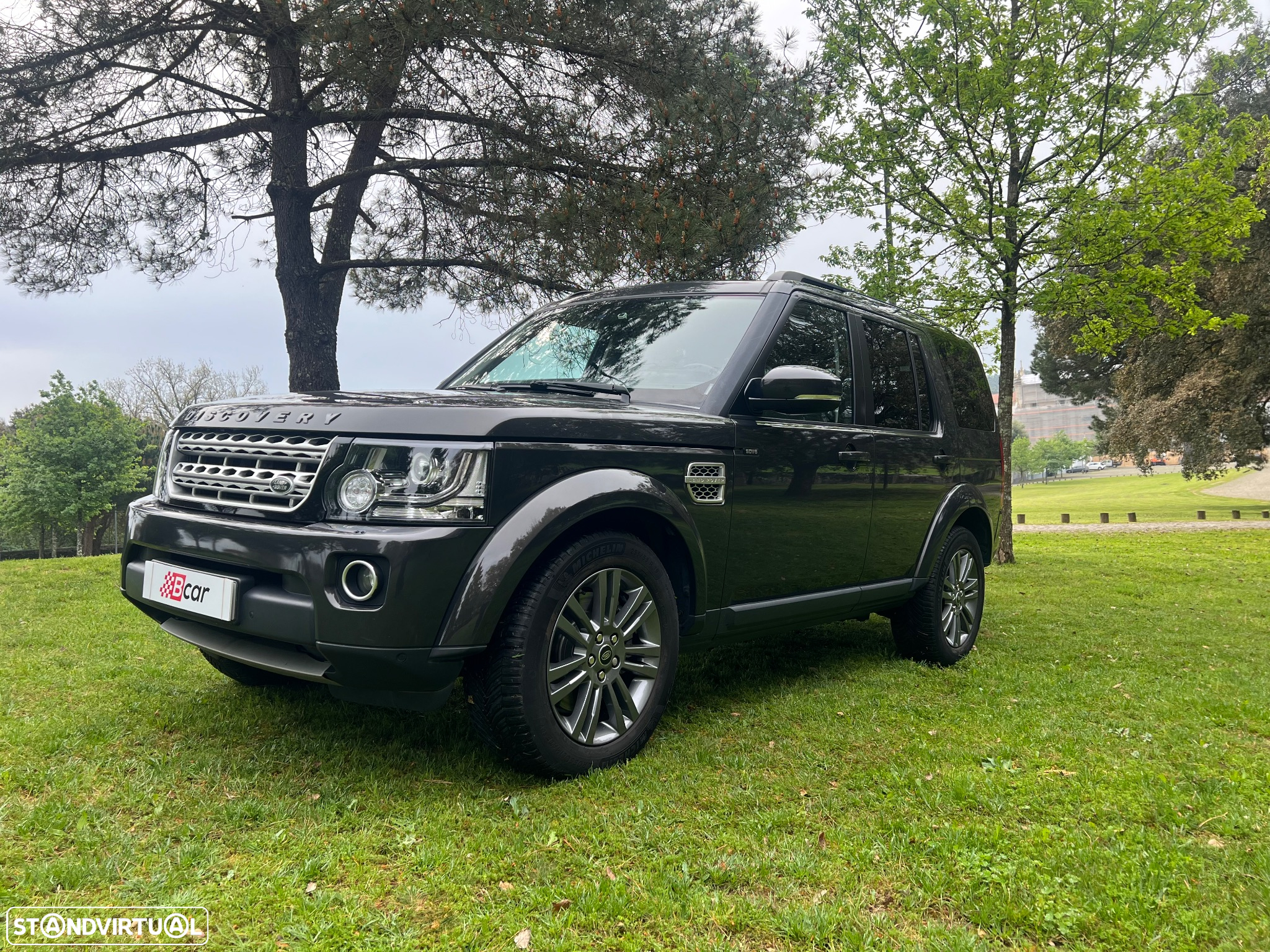 Land Rover Discovery SD V6 HSE - 9