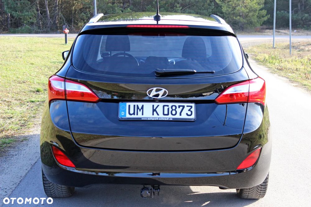 Hyundai i30 blue Kombi 1.6 GDi Style - 6