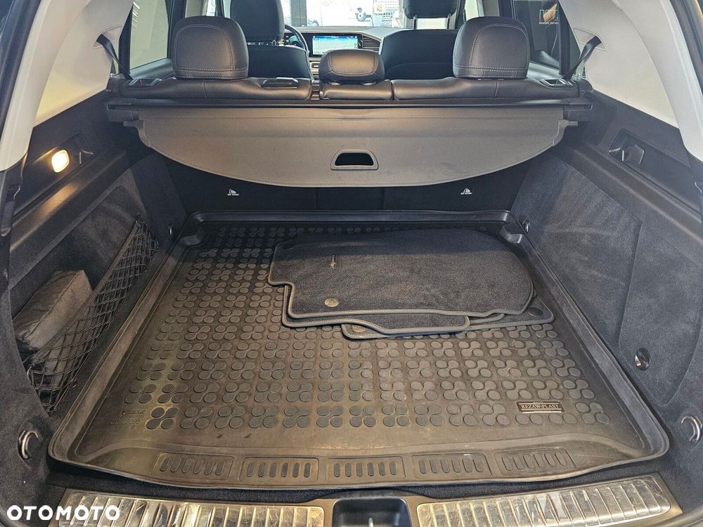 Mercedes-Benz GLE - 16