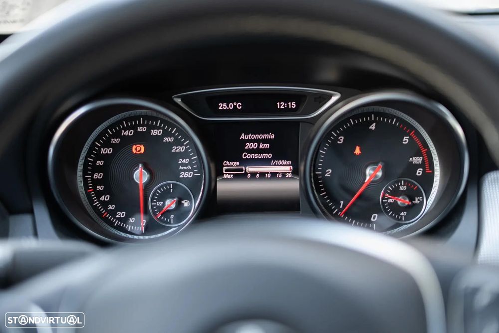 Mercedes-Benz CLA 180 d Urban - 16