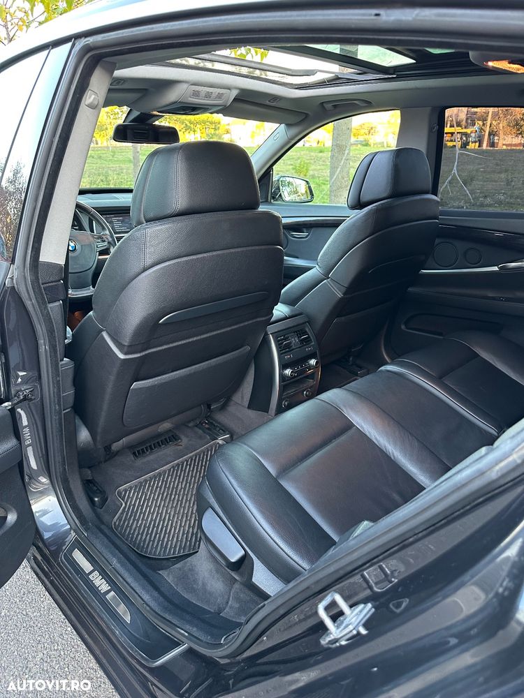 BMW Seria 5 530d xDrive - 10