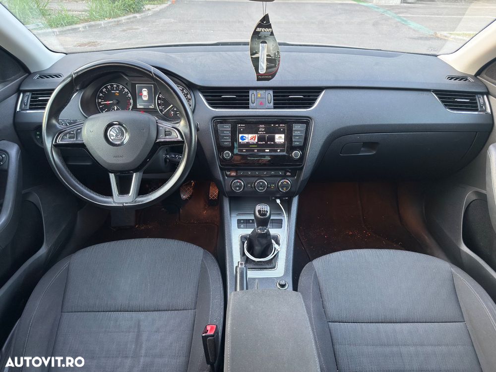 Skoda Octavia 2.0 TDI Style - 5
