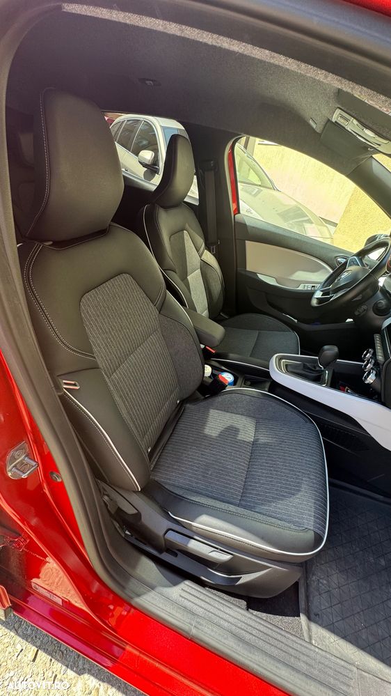 Renault Clio V TCe 90 CVT Techno - 2