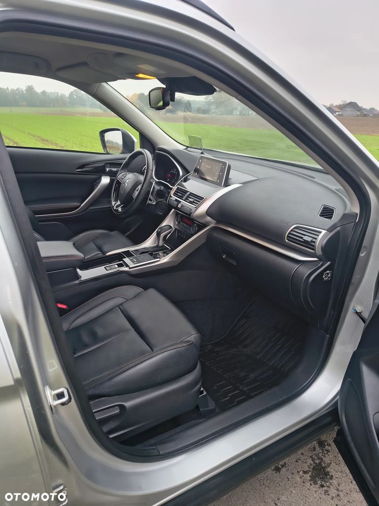 Mitsubishi Eclipse Cross - 18