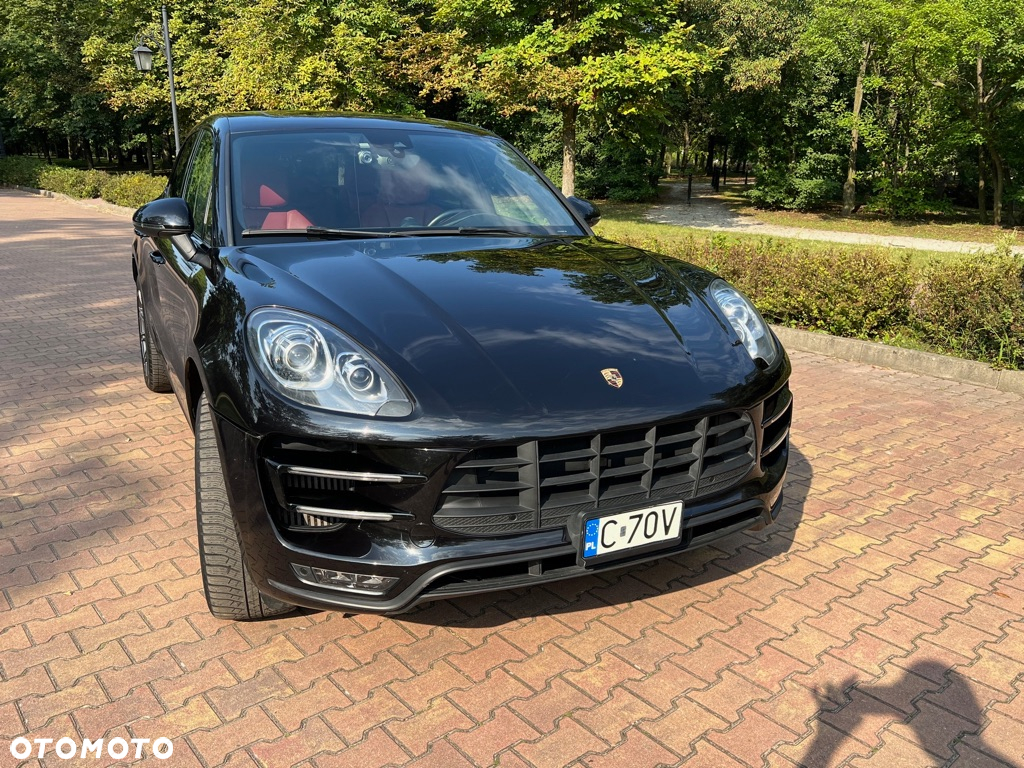 Porsche Macan Turbo - 16
