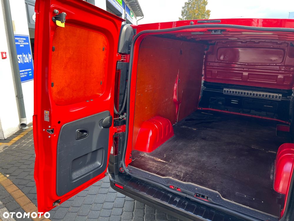 Renault Trafic - 18