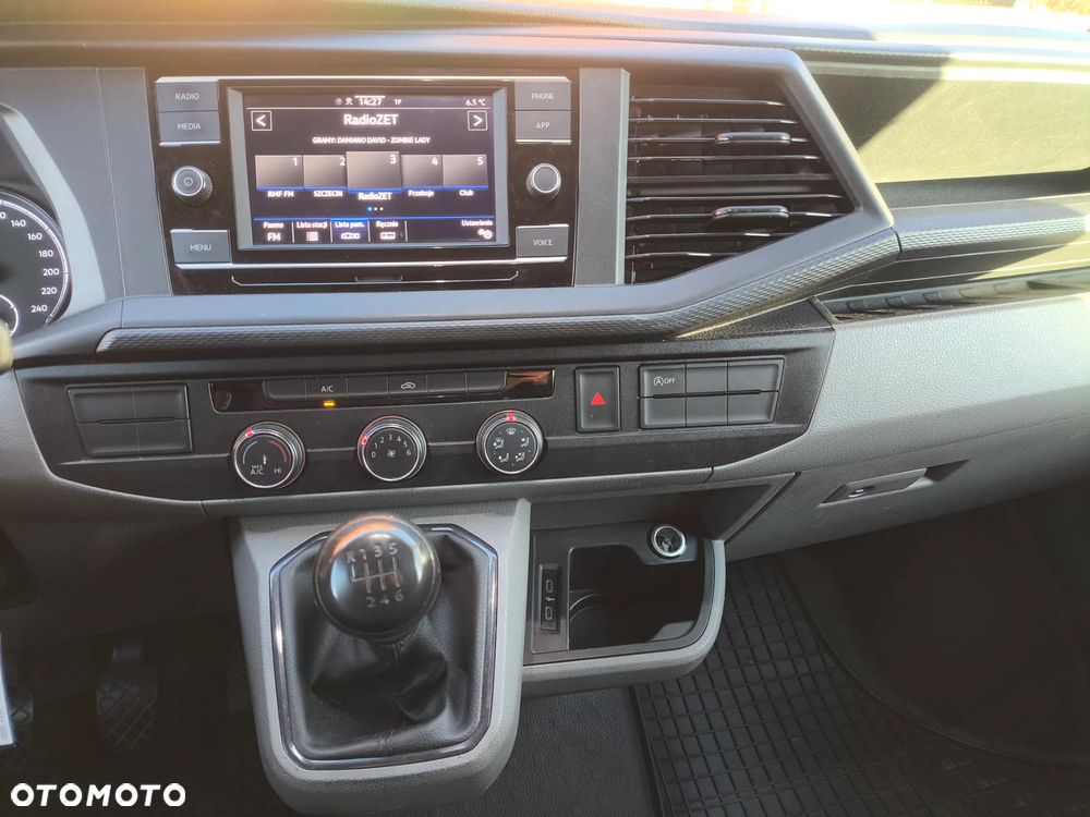 Volkswagen Transporter - 25