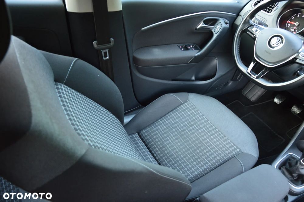 Volkswagen Polo 1.2 TSI (Blue Motion Technology) Comfortline - 13