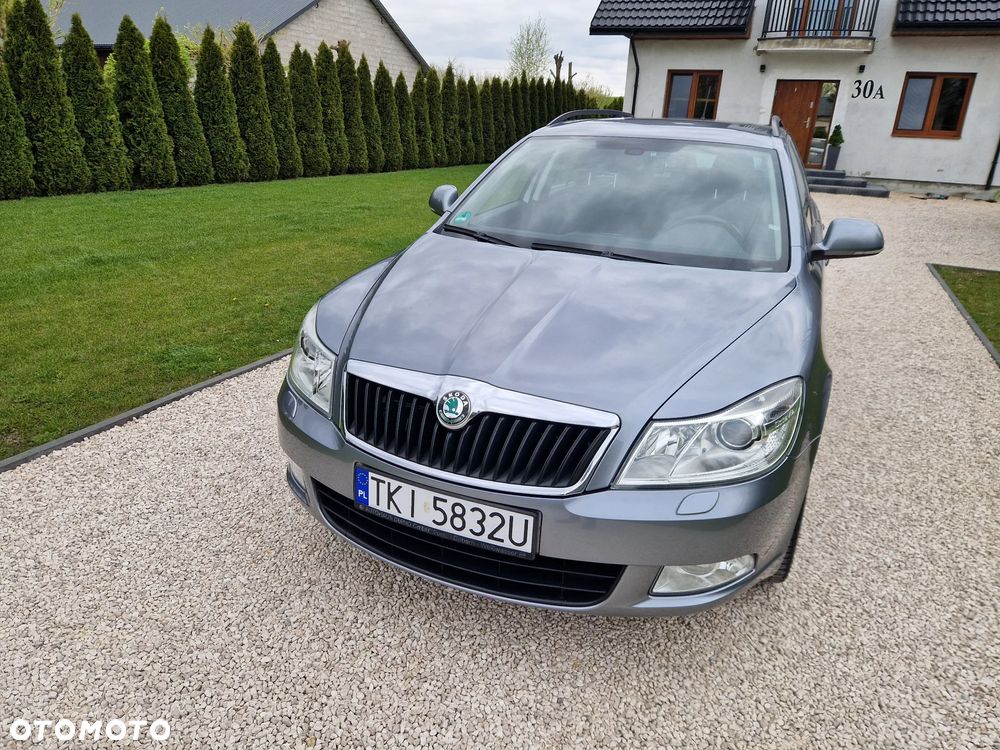 Skoda Octavia 1.8 TSI FAMILY - 10