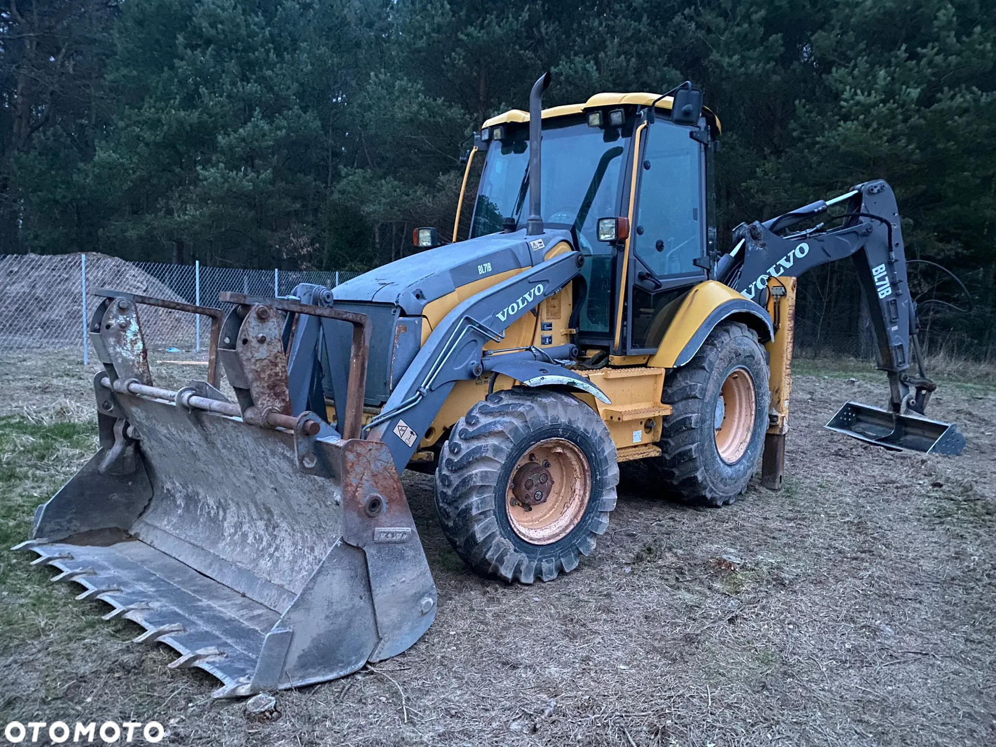 Volvo BL71B - 10