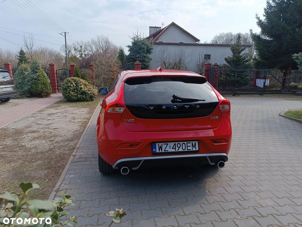 Volvo V40 D2 Drive-E R-Design Momentum - 7