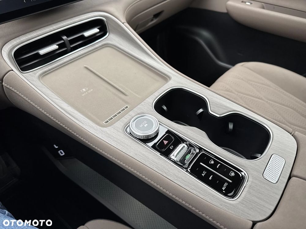 Chery Tiggo 8 1.5 T-GDI Super Hybrid Prestige DCT - 11