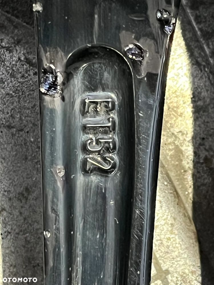 Mercedes V klasa Vito A4474018000 Felga 8J 19 ET 52 5x112 - 5