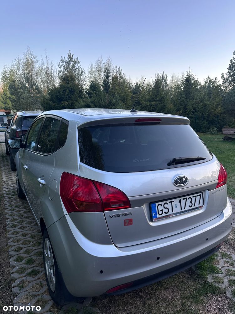 Kia Venga - 3